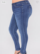 Load image into Gallery viewer, YMIJunior Plus Basic High-Rise Skinny Jean Rec. Fiber
