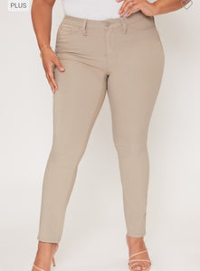 YMI Junior Plus Size Hyperstretch Skinny Jean