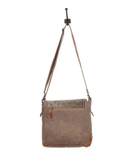 MYRA EDGE FLAP SHOULDER BAG